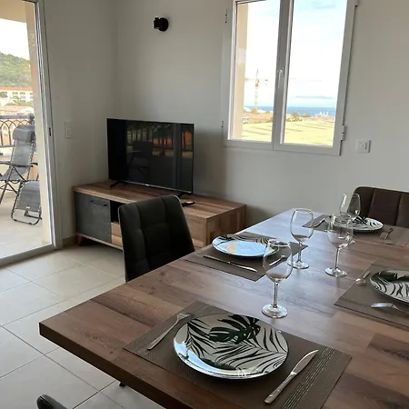 Grand T2 Classe 3 Etoiles Dans De Standing L'Ile-Rousse (Corsica)