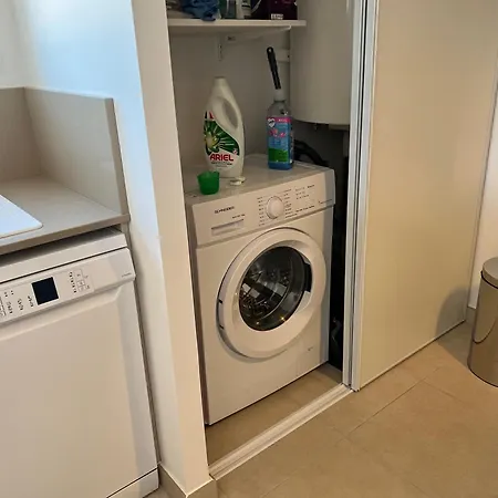 Grand T2 Résidence De Standing LʼÎle-Rousse