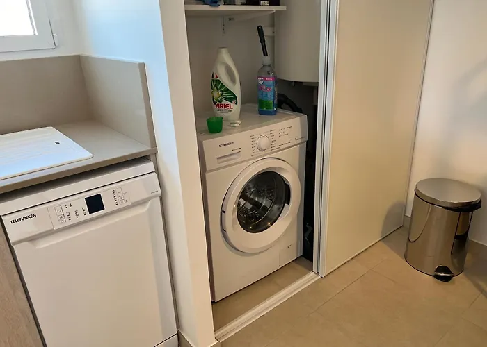 Grand T2 Classe 3 Etoiles Dans De Standing LʼÎle-Rousse