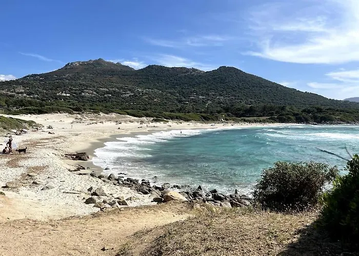 Grand T2 Classe 3 Etoiles Dans De Standing LʼÎle-Rousse