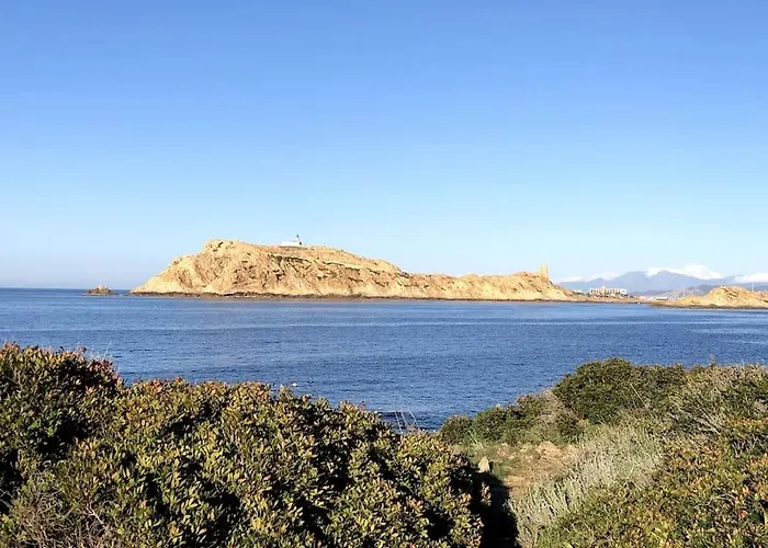 Grand T2 Classe 3 Etoiles Dans De Standing